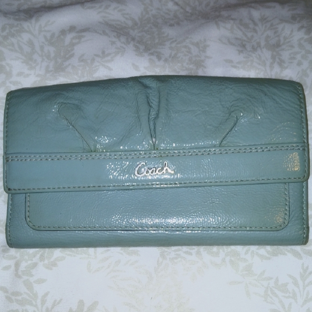 Vintage Coach Blue/green color Pleated Leather Wallet